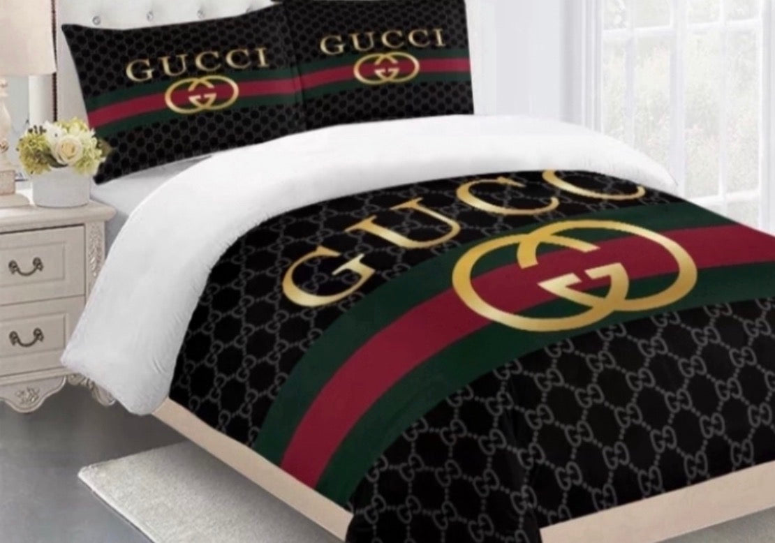 Black Luxury GG-Inspired Designer Print Bedding Set – 3-Piece Queen Boutique Collection